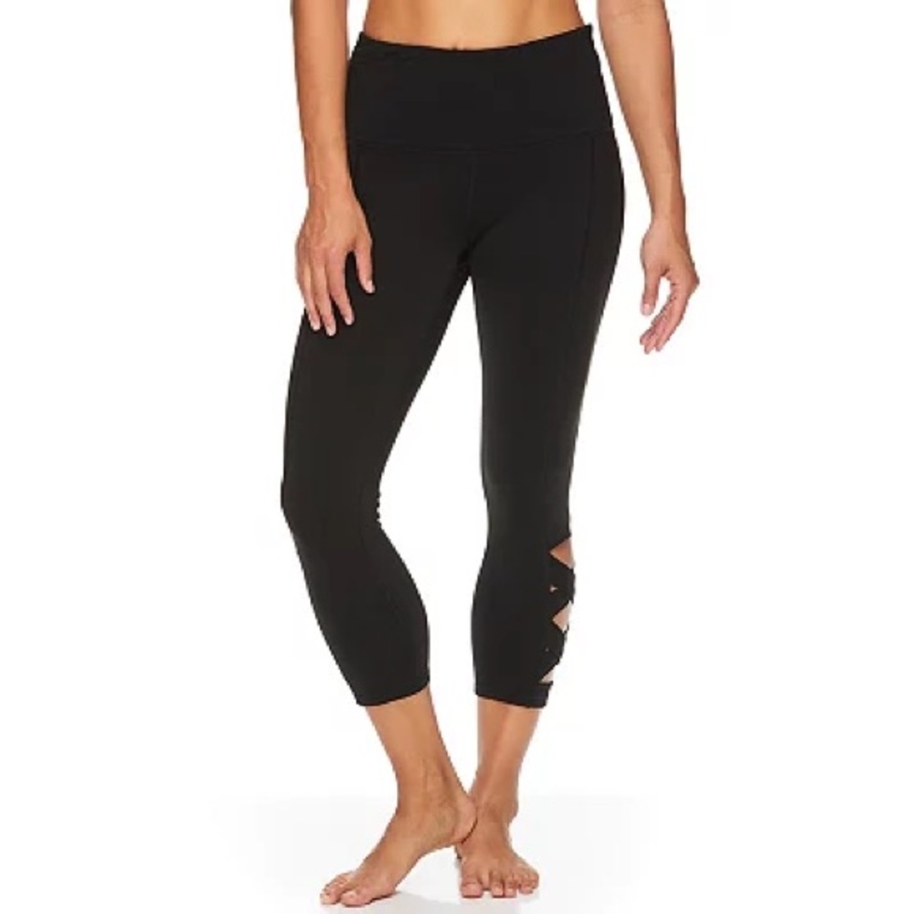 Women’s Gaiam Om High-Waisted Lotus Capri Leggings